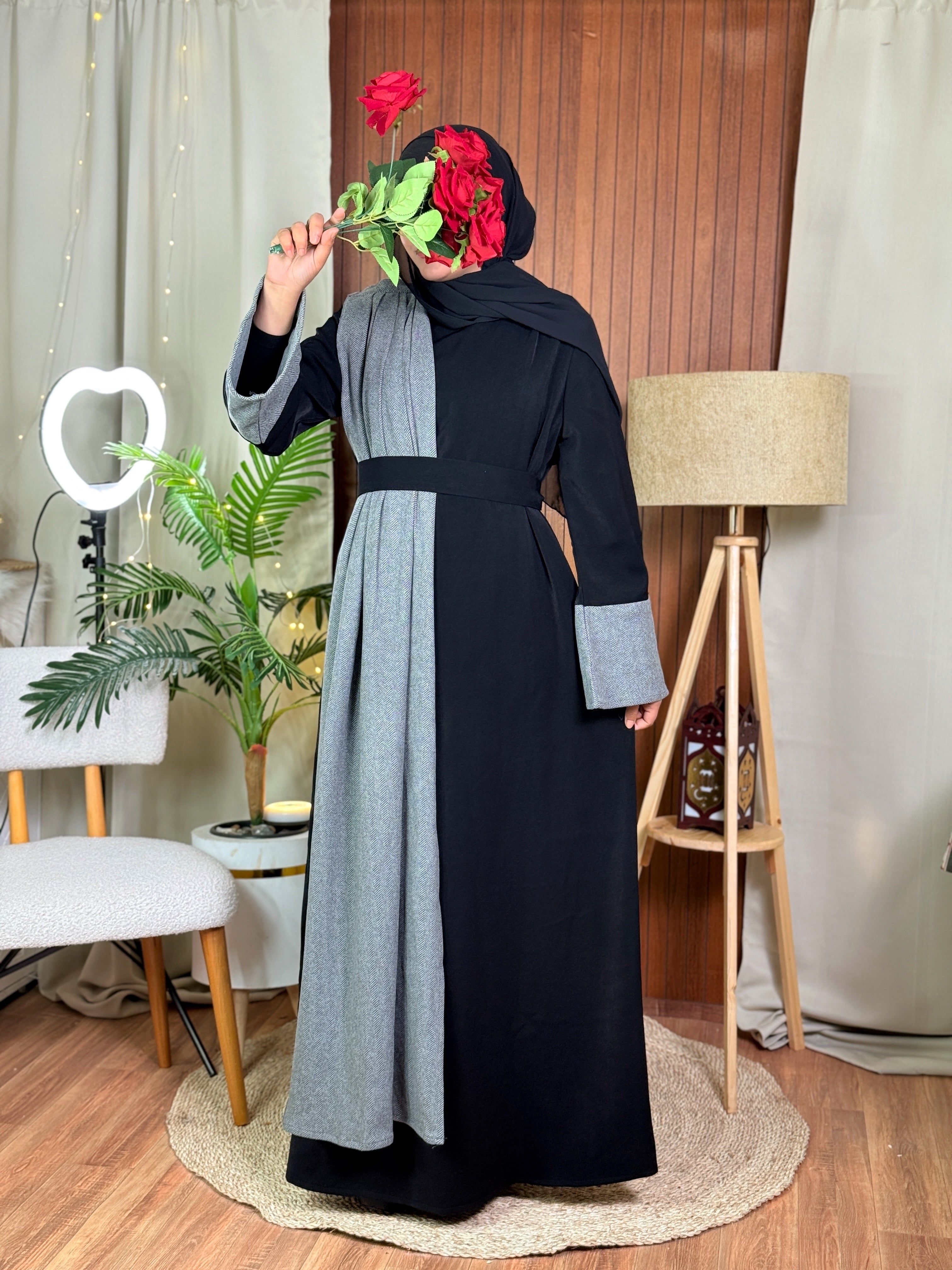 عباية بحزام وسكارف