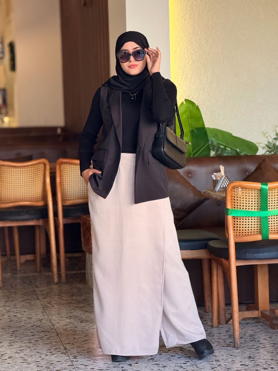 بنطلون ساتر