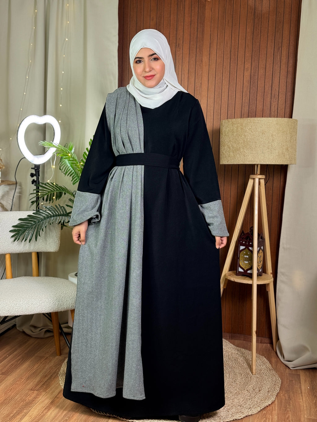 عباية بحزام وسكارف